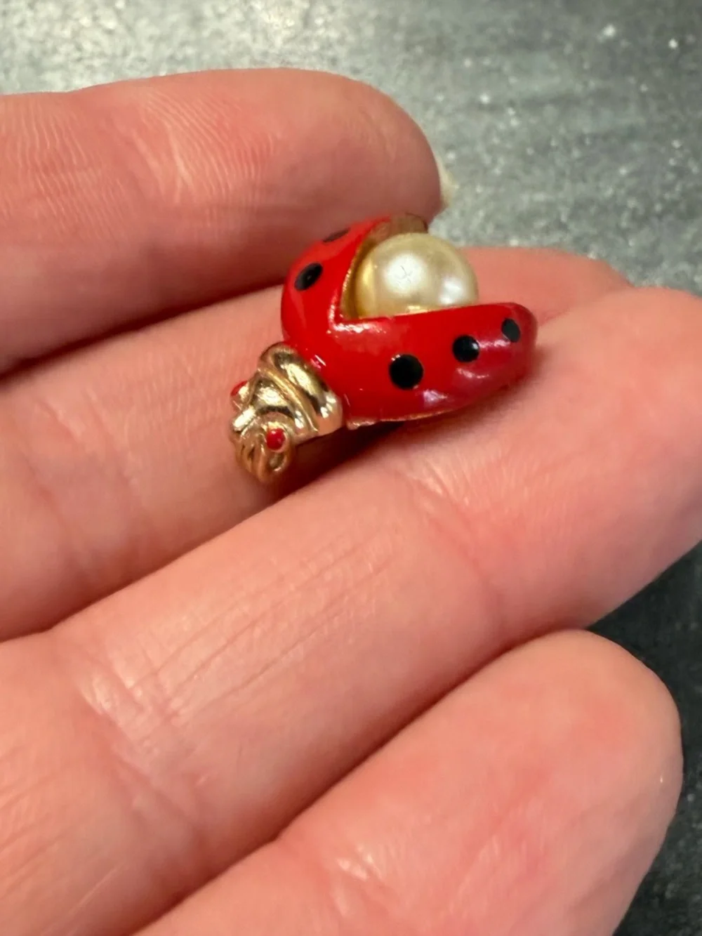 Vintage Sarah Coventry Red Black Ladybug Pearl Brooch Pin